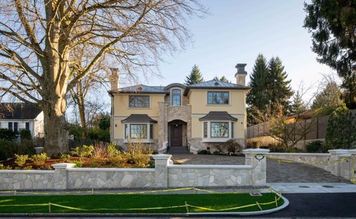 House in University Endowment Lands, British Columbia, Canada 1