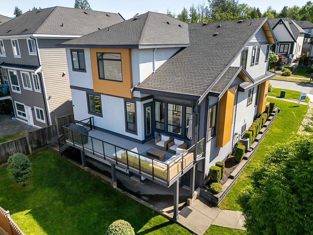 House in Surrey, British Columbia, Canada 4 - 18256710