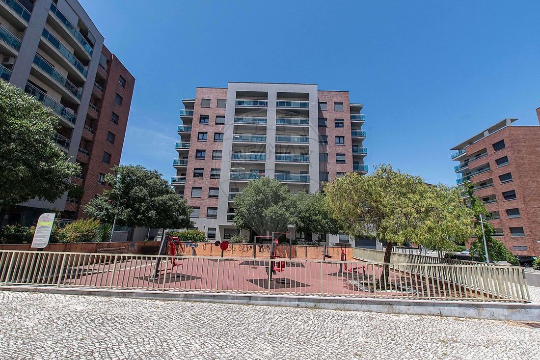 Apartment in Alverca do Ribatejo, Lisbon, Portugal 3 - 18212601