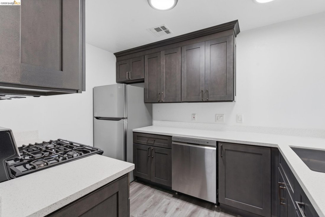 Richmond, California, United States 5 - 18250067