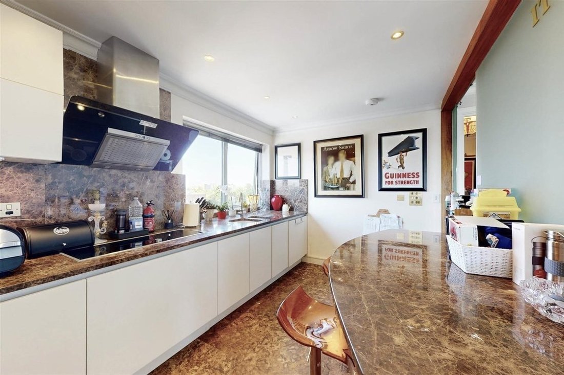 Apartment in Primrose Hill, Camden, England 2 - 18257344