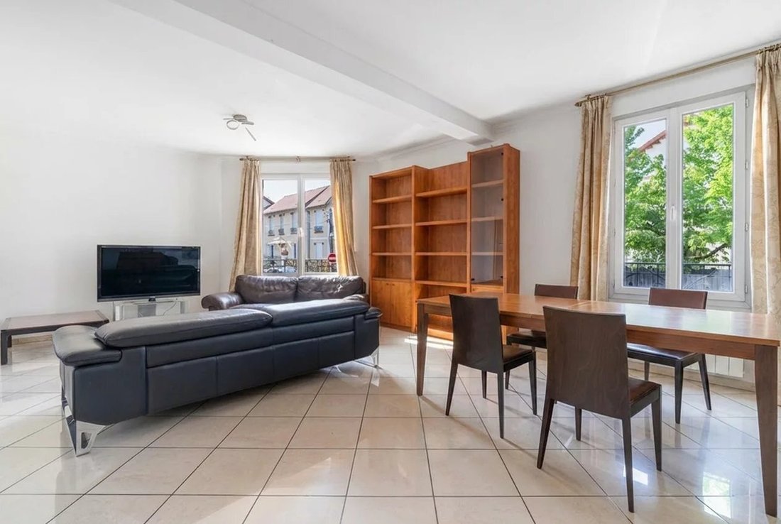 House in Charentonneau, Maisons-Alfort, France 1 - 18251957