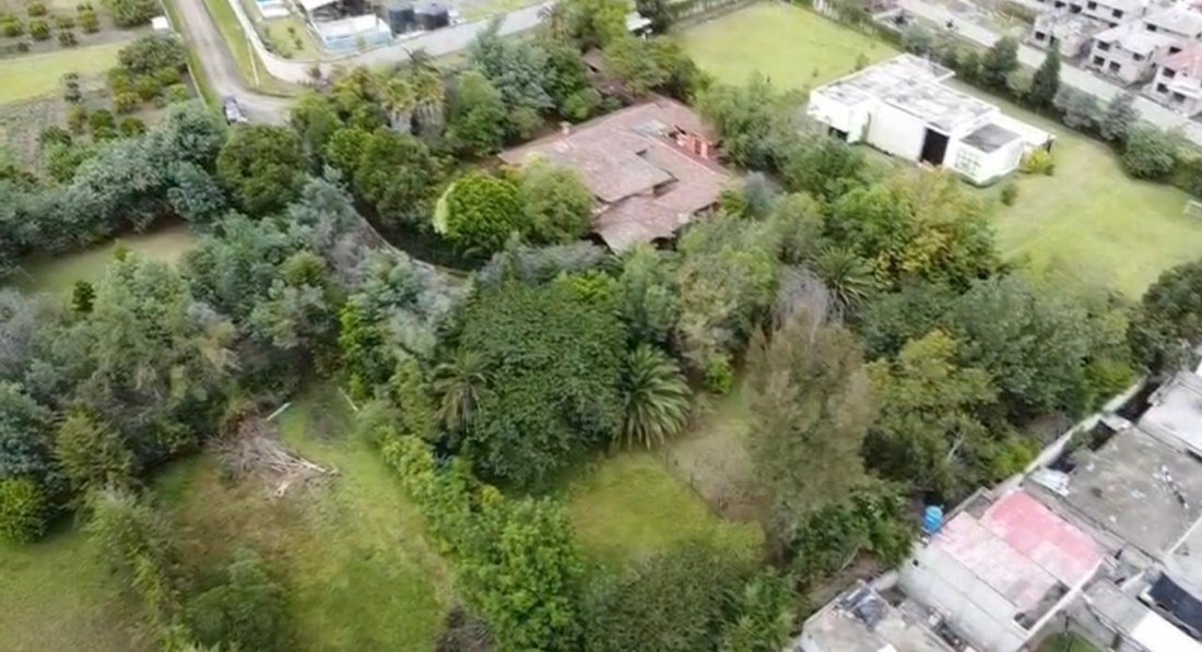 Land in Quito, Pichincha, Ecuador 3 - 18253334