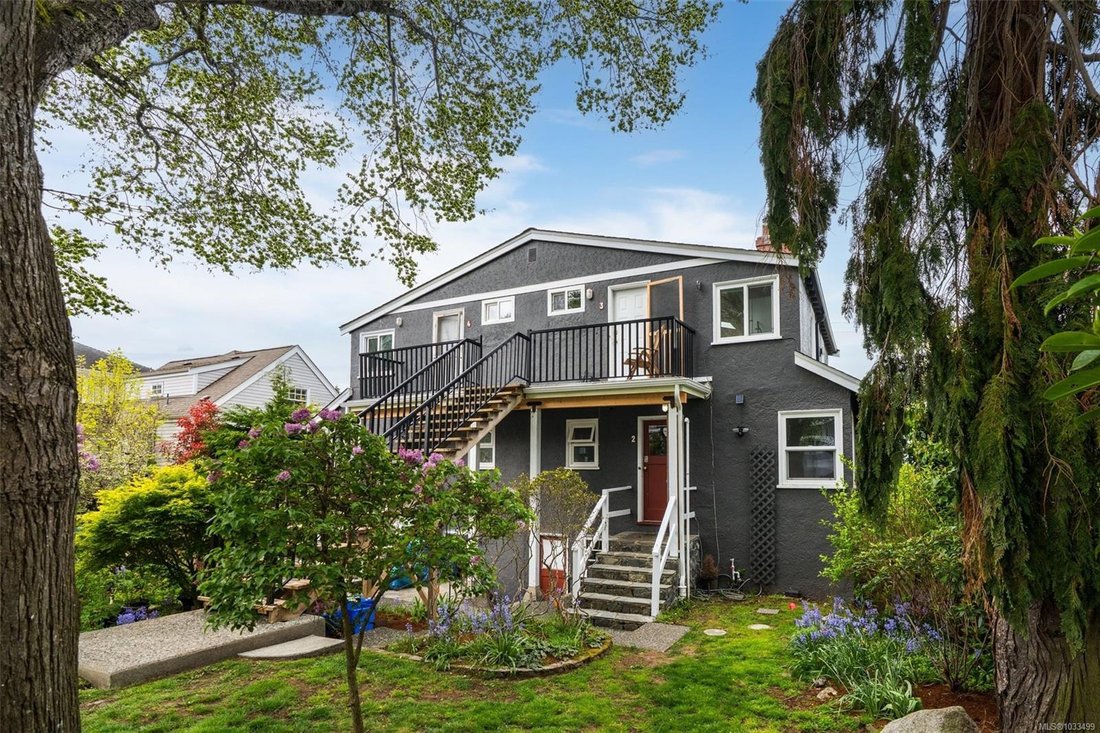 House in Victoria, British Columbia, Canada 2 - 18256921