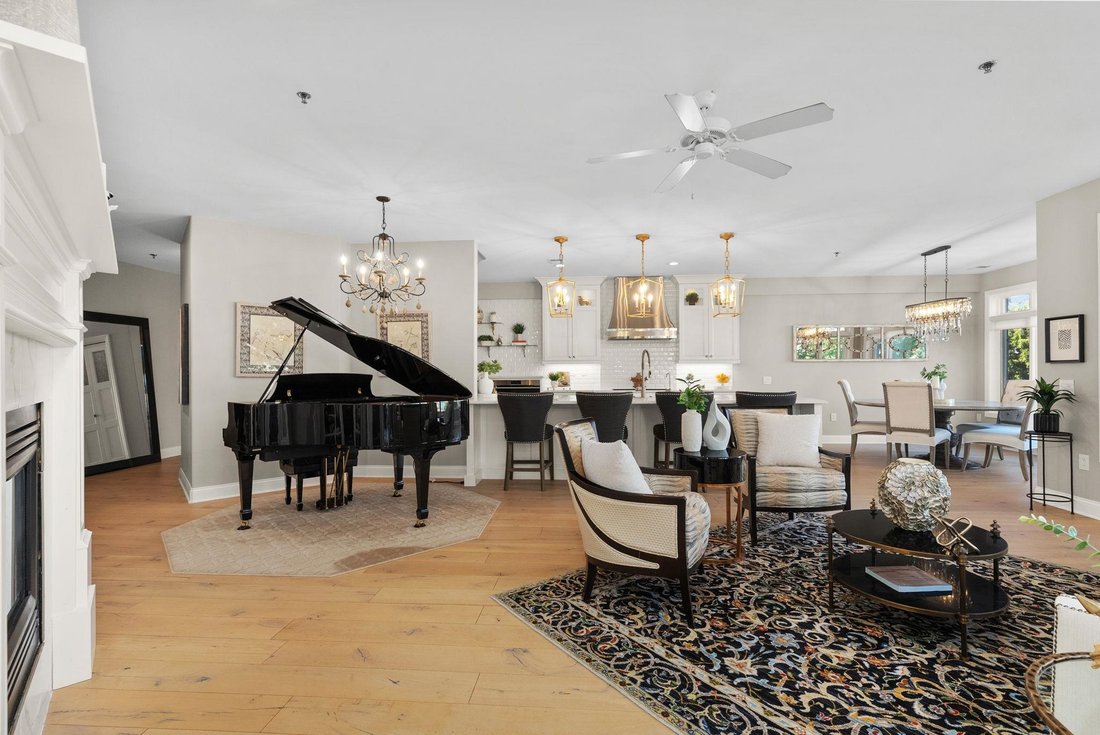 Condo in Madison, Wisconsin, United States 2 - 18253558