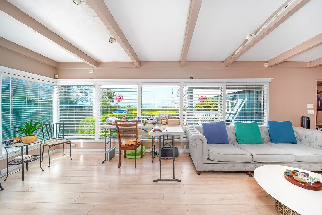 House in Delta, British Columbia, Canada 4 - 18256669