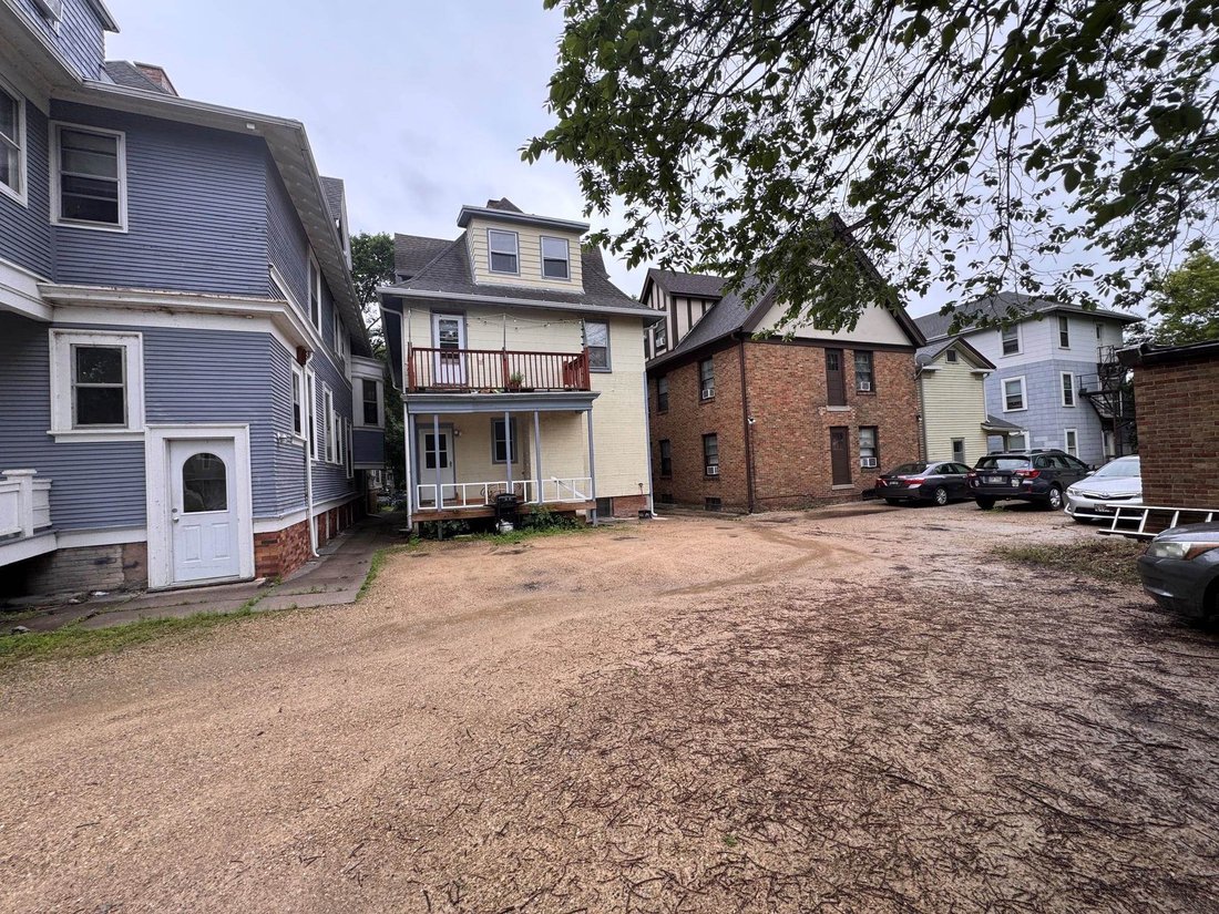 Madison, Wisconsin, United States 3 - 18250159