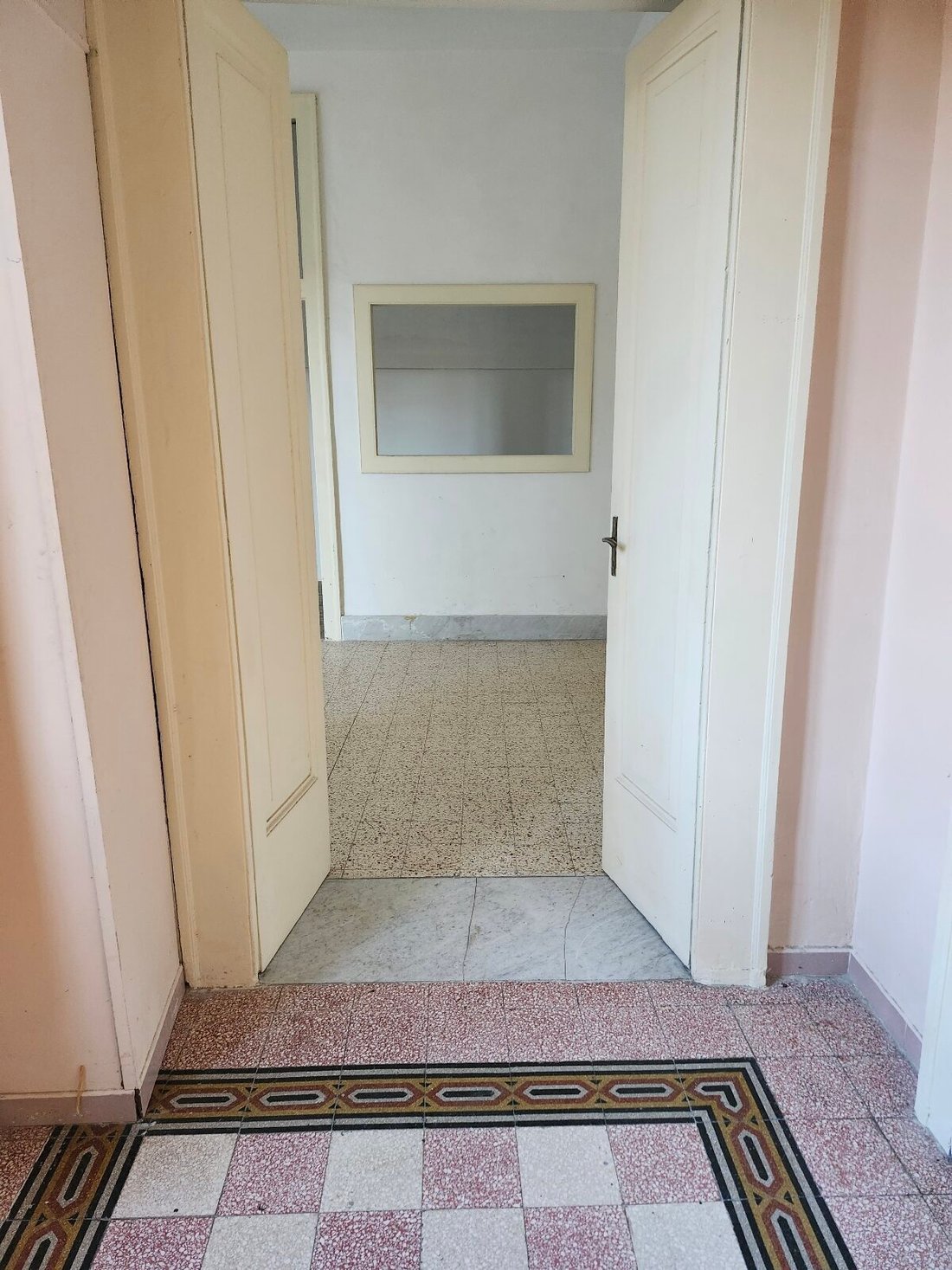 Apartment in Naples, Campania, Italy 5 - 15428896