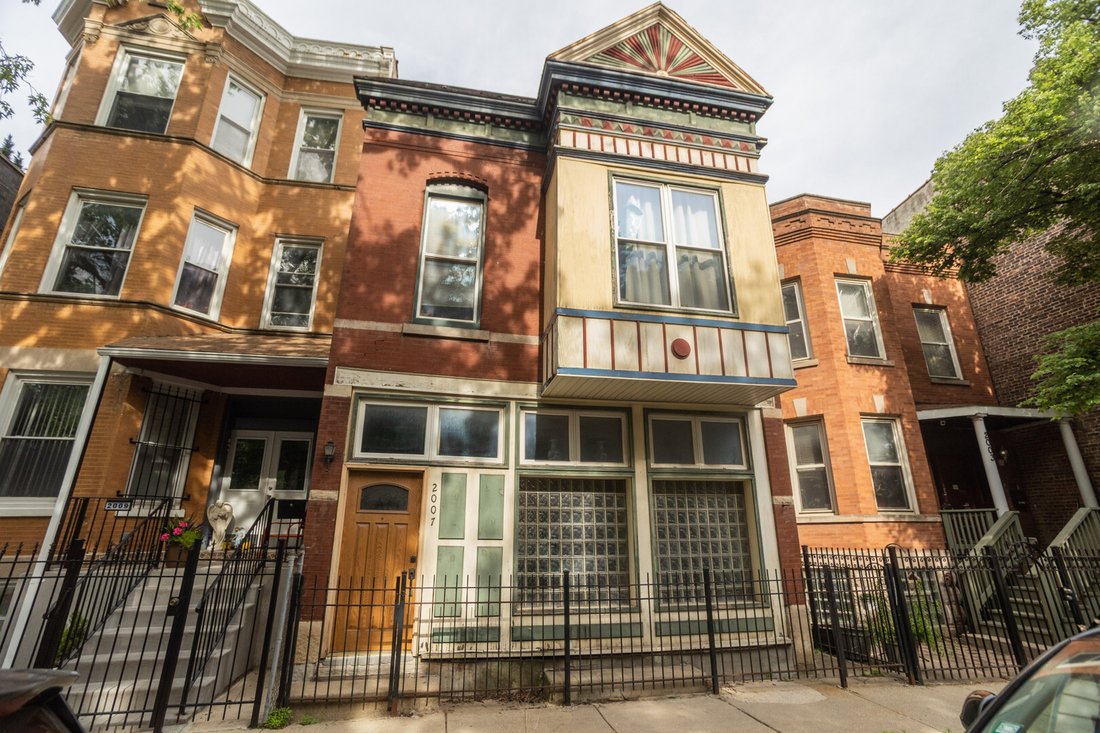 House in Chicago, Illinois, United States 1 - 18254978