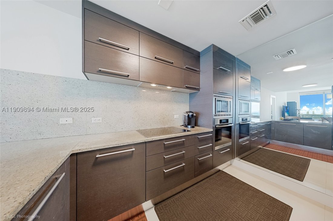 Condo in Miami, Florida, United States 4 - 16606082