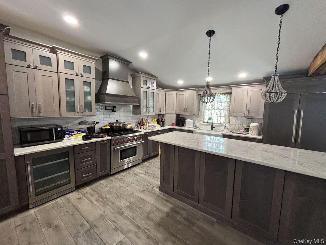 House in Smithtown, New York, United States 4 - 18254564