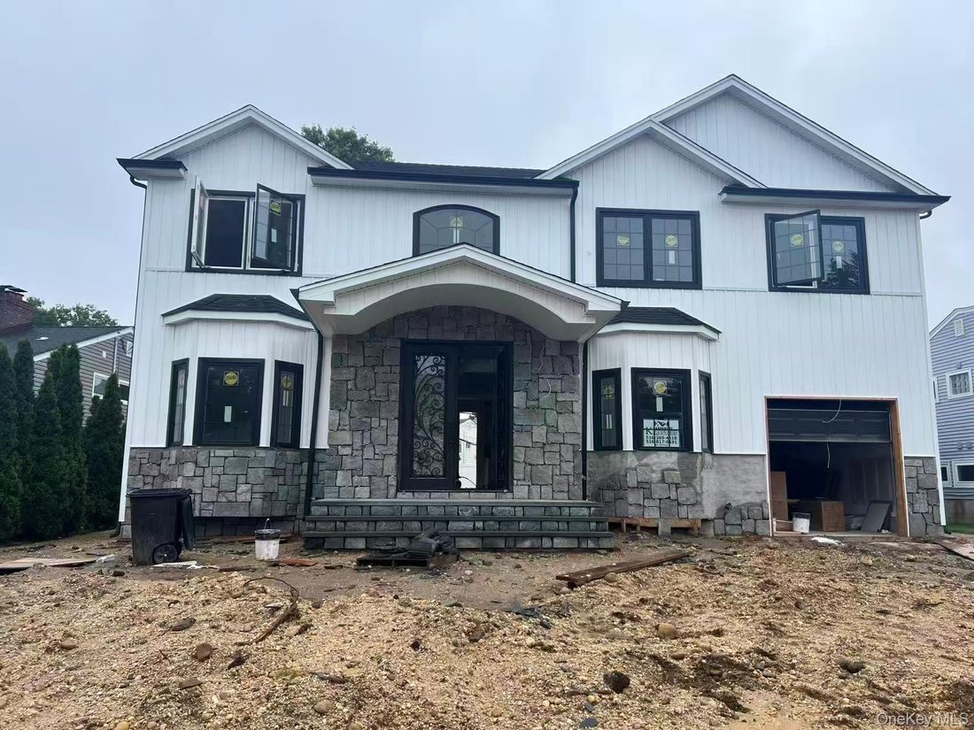 House in Jericho, New York, United States 1 - 18244688