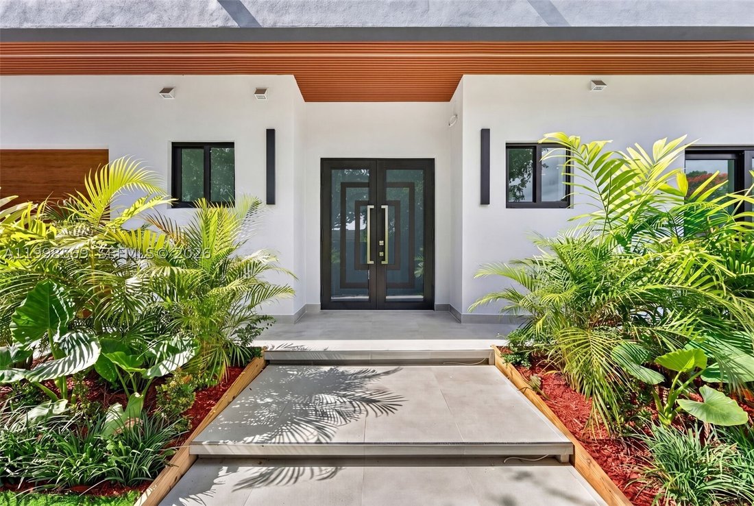 House in Miami, Florida, United States 5 - 17816078