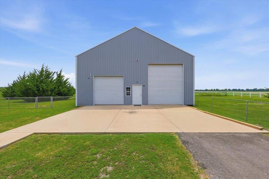 House in Ennis, Texas, United States 2 - 18255204