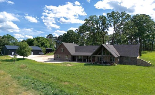 House in Ellsinore, Missouri, United States 1