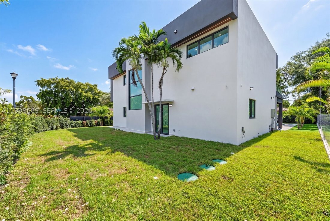 House in Miami, Florida, United States 4 - 17816078