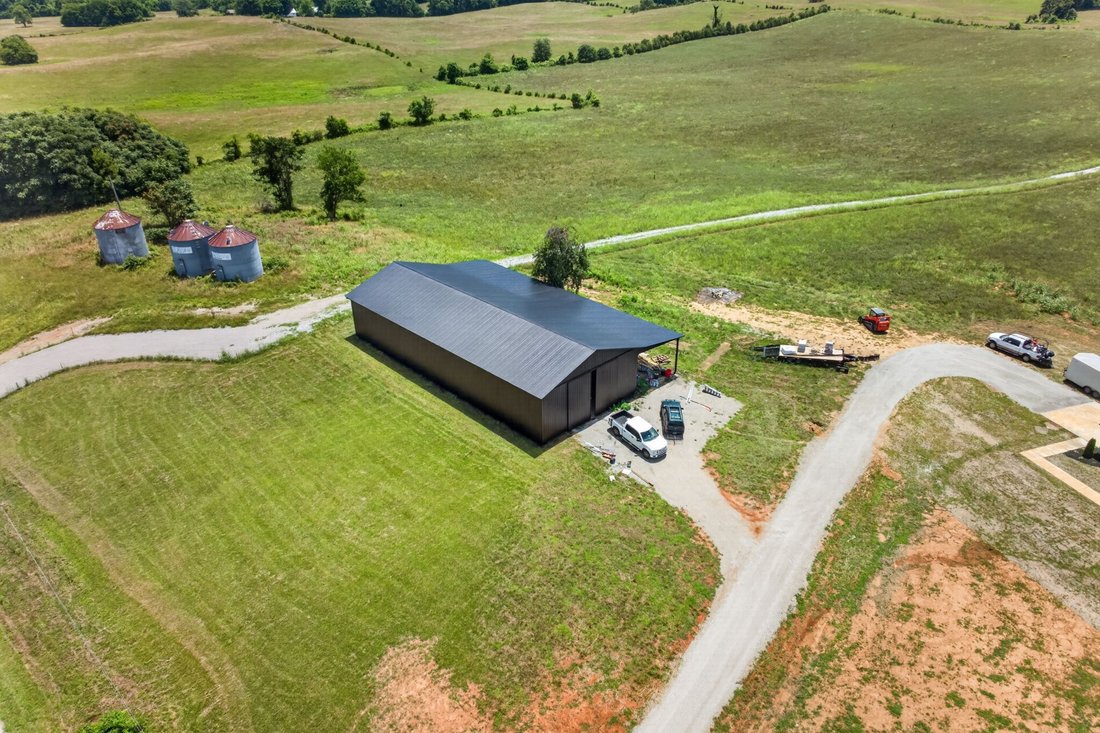 House in Sparta, Tennessee, United States 3 - 18243547
