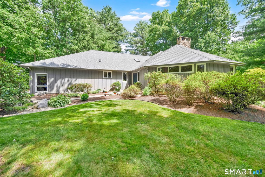 House in Simsbury, Connecticut, United States 1 - 18254620