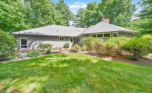 House in Simsbury, Connecticut, United States 1