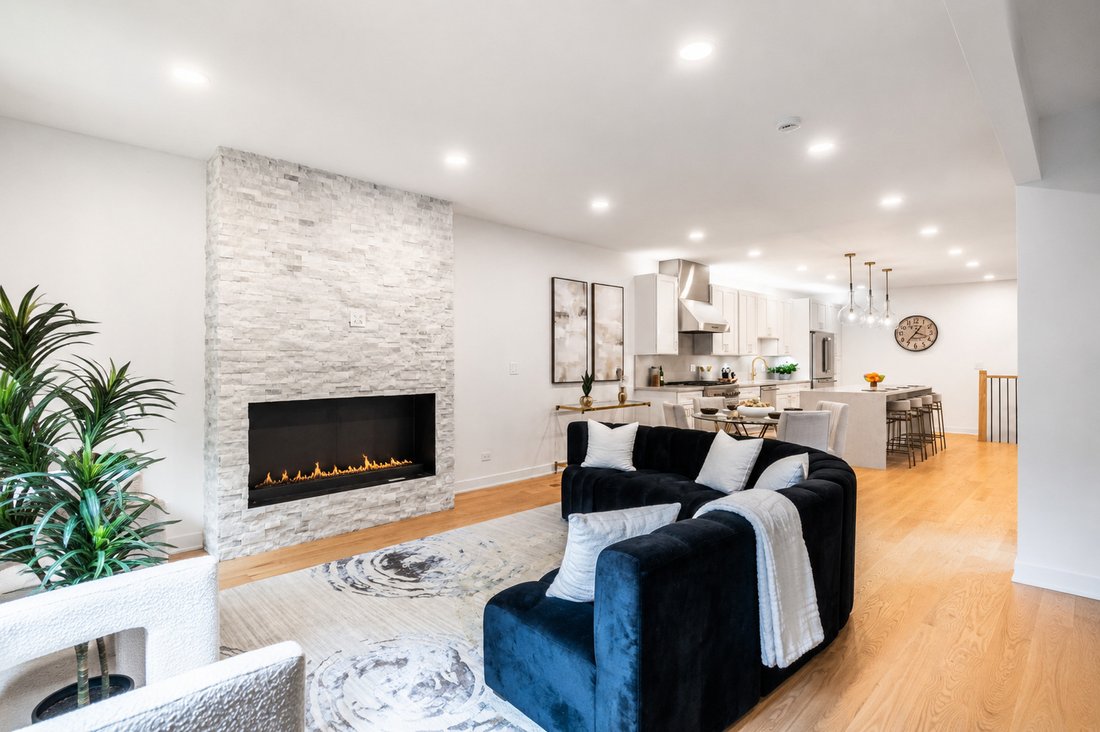 House in Chicago, Illinois, United States 2 - 18255036