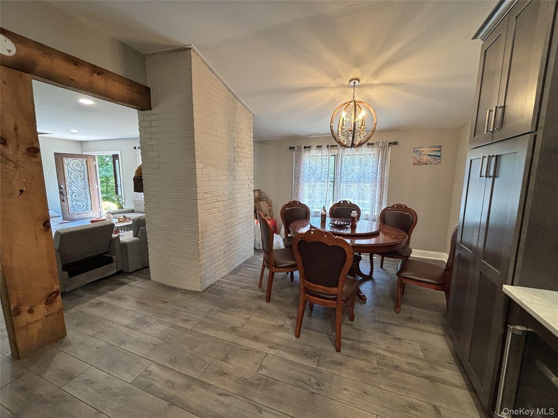 House in Smithtown, New York, United States 5 - 18254564