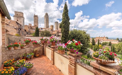 Apartment in San Gimignano, Tuscany, Italy 1