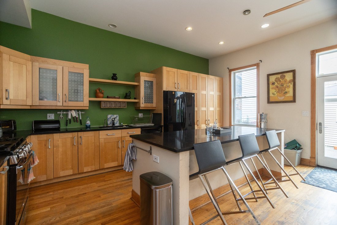 House in Chicago, Illinois, United States 4 - 18254978