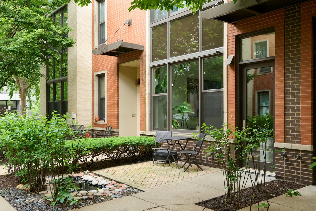 Condo in Chicago, Illinois, United States 1 - 18255028