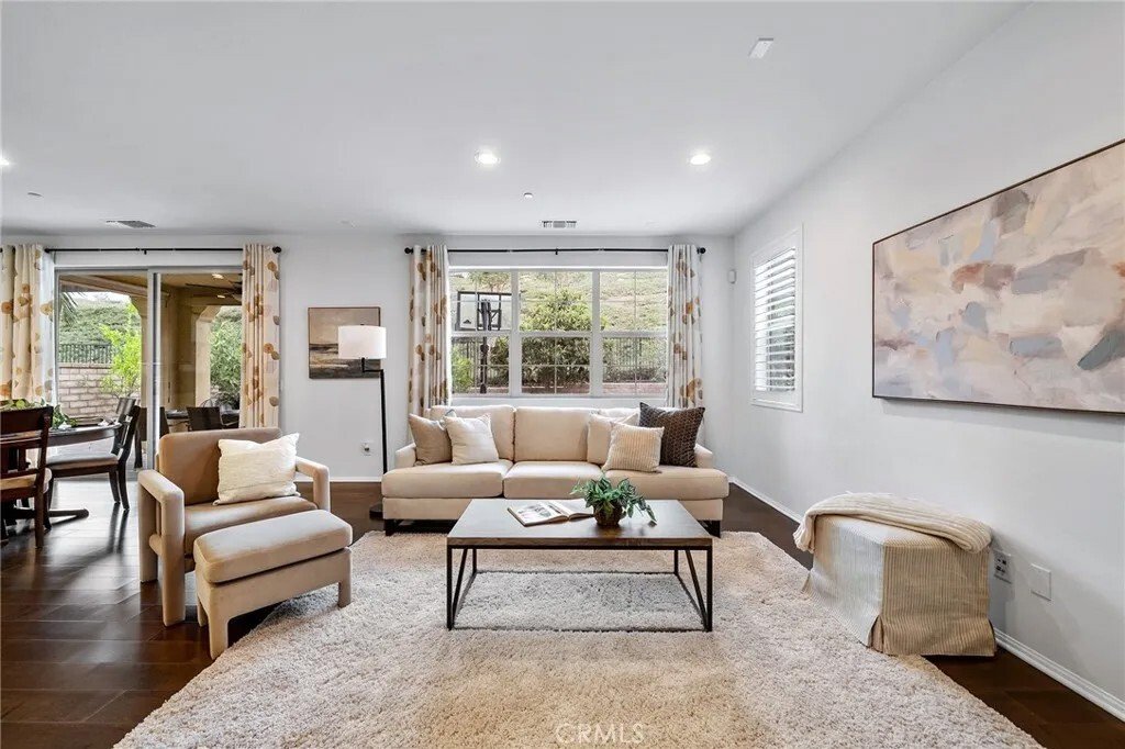 Condo in Azusa, California, United States 5 - 18257318