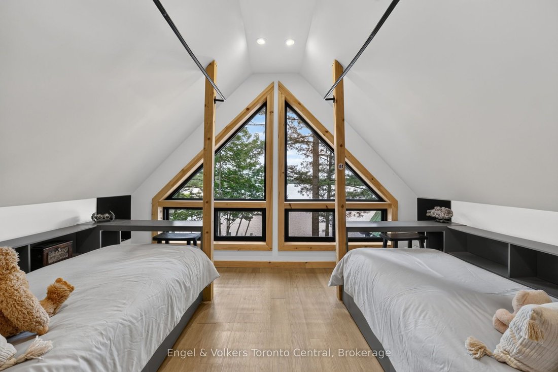 House in Parry Sound, Ontario, Canada 5 - 18258279