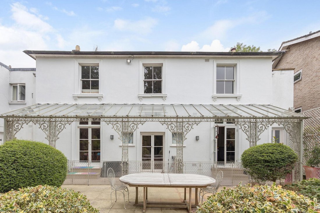House in Ealing (London Borough of Ealing), Ealing, England 3 - 18257977