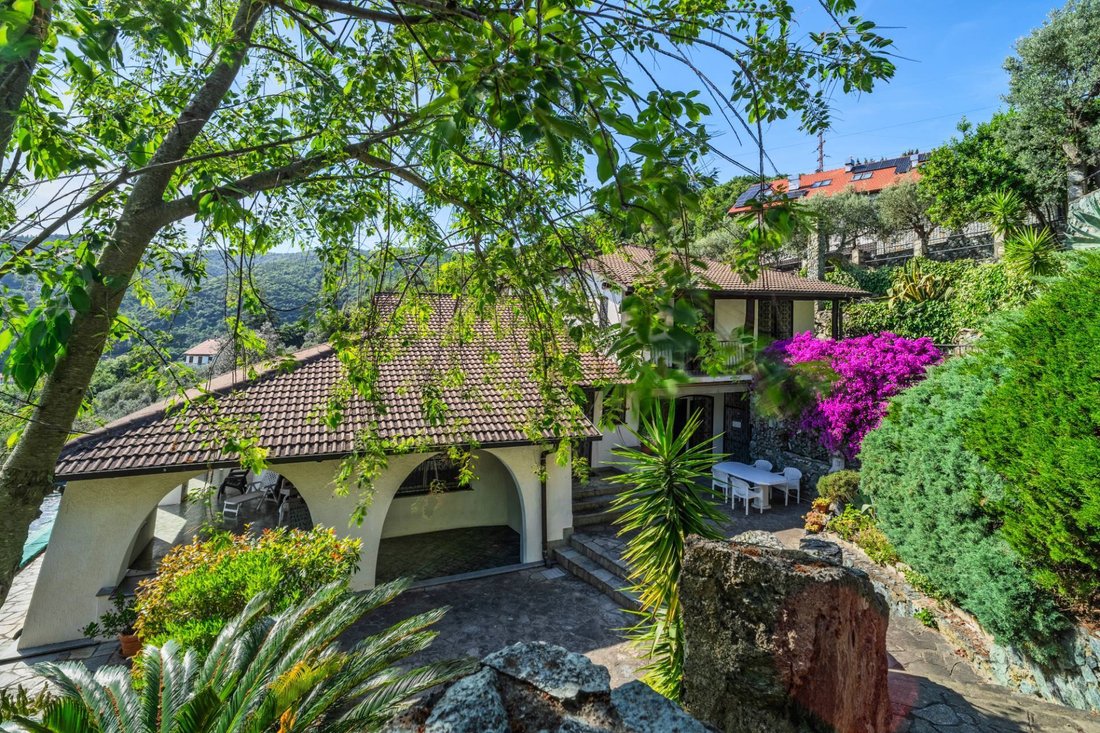 Villa in Varazze, Liguria, Italy 3 - 18256576