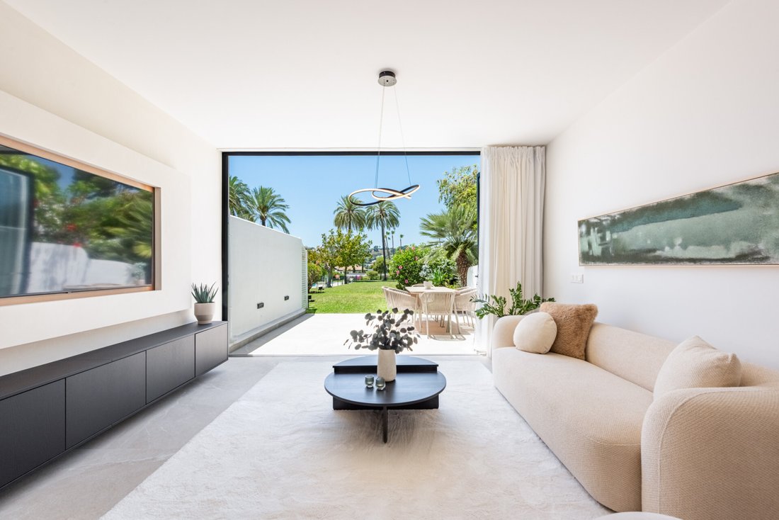 Townhouse in Nueva Andalucia, Marbella, Spain 2 - 16531533