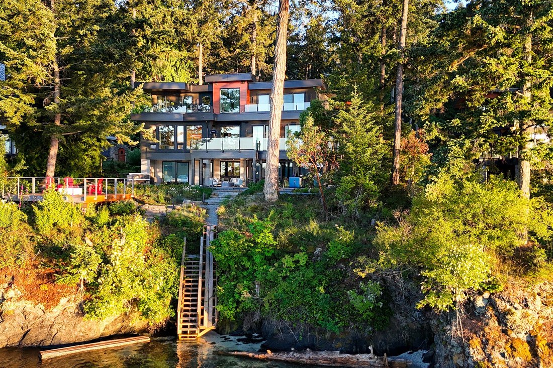 House in North Saanich, British Columbia, Canada 1 - 14885106