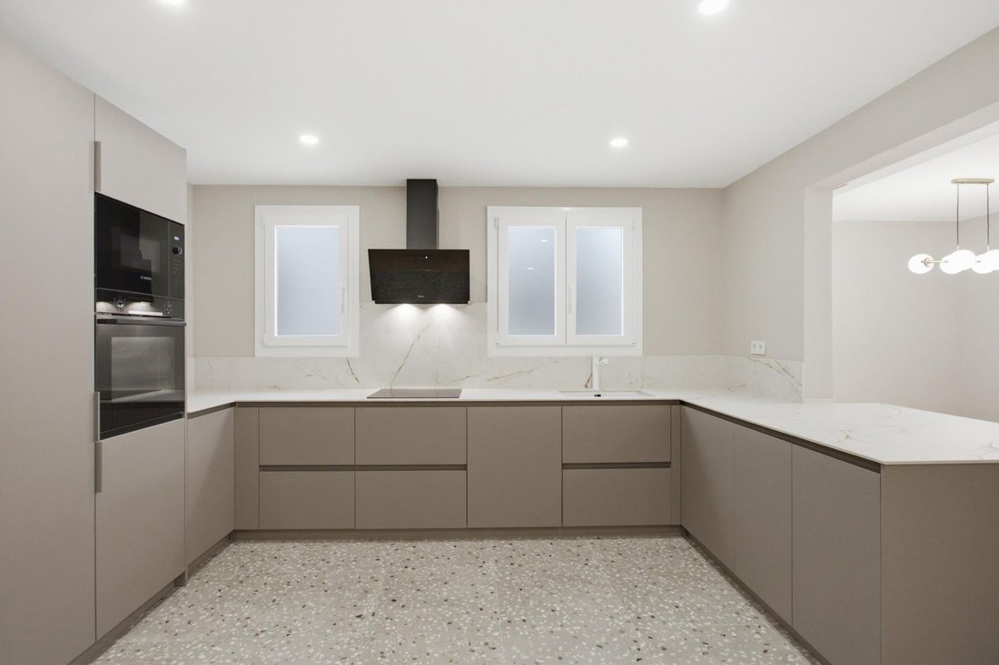 Apartment in Eixample, Barcelona, Spain 5 - 17741297