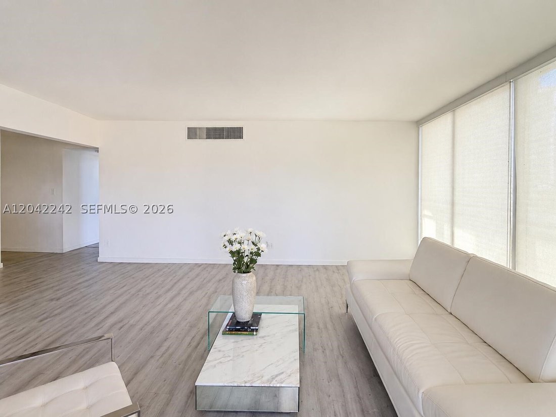 Condo in Bal Harbour, Florida, United States 3 - 18257727