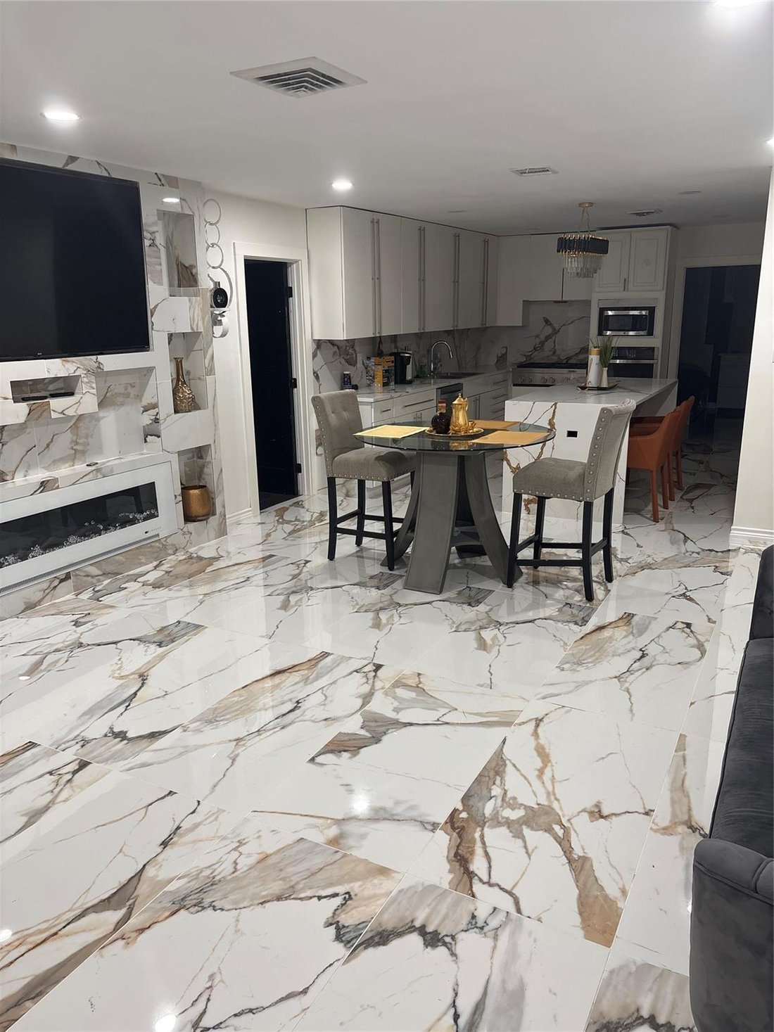 House in Houston, Texas, United States 4 - 18257872