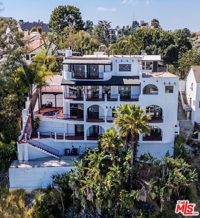 House in Los Angeles, California, United States 1 - 18245020