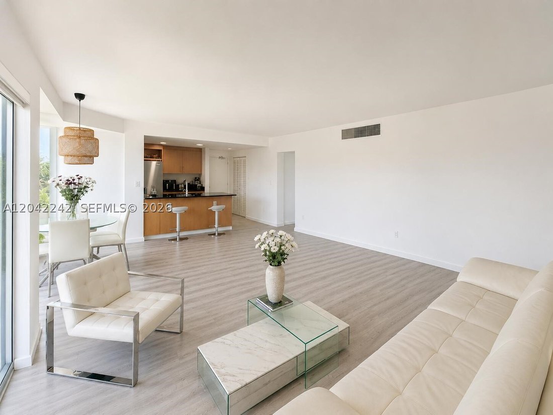 Condo in Bal Harbour, Florida, United States 4 - 18257727