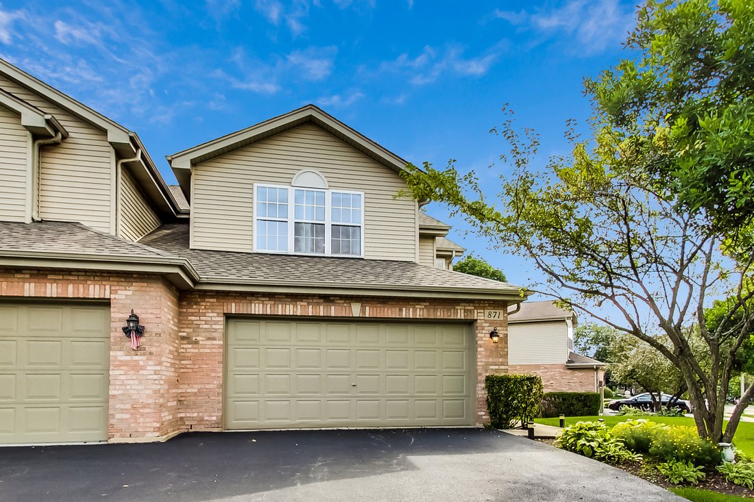 Townhouse in Roselle, Illinois, United States 2 - 18257776