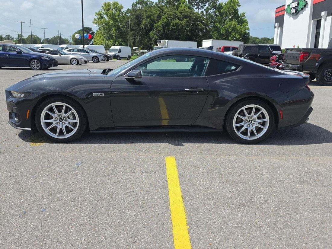Coupe in Lafayette, LA, United States 3 - 18171137