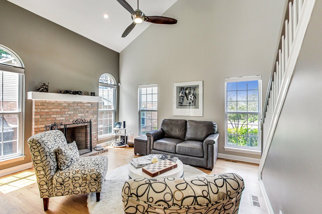 Townhouse in Roselle, Illinois, United States 3 - 18257776