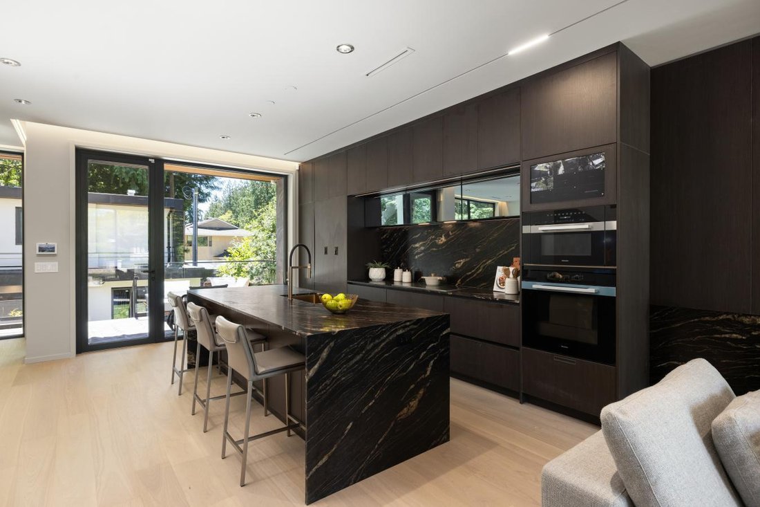 House in Vancouver, British Columbia, Canada 2 - 18258198