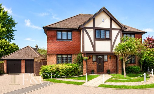 House in Goff's Oak, Waltham Cross, England 1
