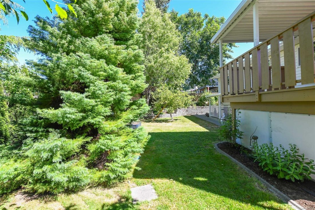 House in Comox, British Columbia, Canada 4 - 18258307