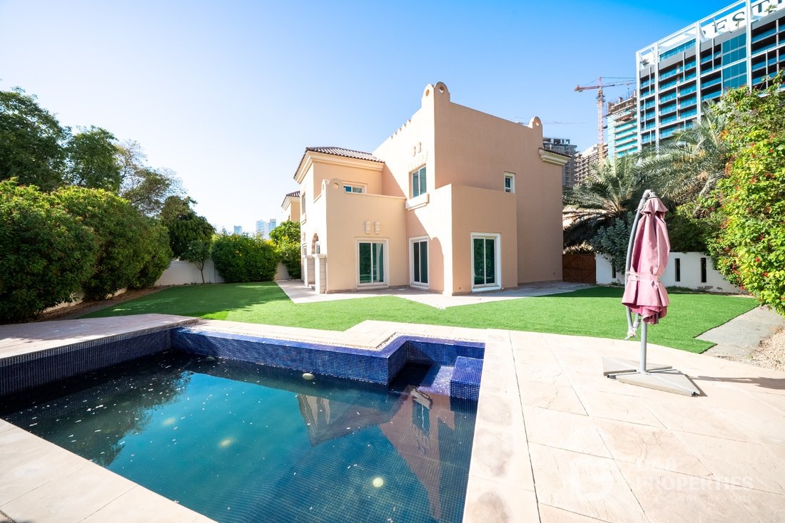 Villa in Al Hebiah Fourth, Al Hebiah, Dubai 1 - 18258005
