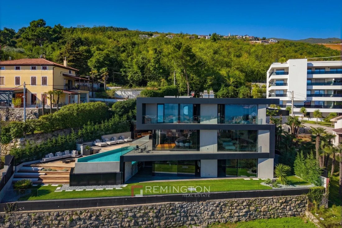 Villa in Grad Opatija, Primorje-Gorski Kotar County, Croatia 2 - 18258502