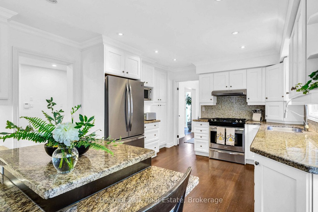 House in Mississauga, Ontario, Canada 5 - 18258464