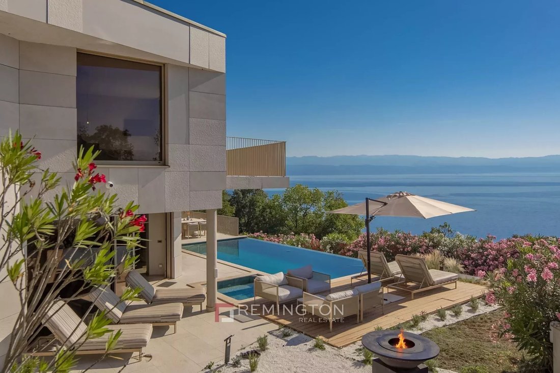 Villa in Grad Opatija, Primorje-Gorski Kotar County, Croatia 1 - 15822559