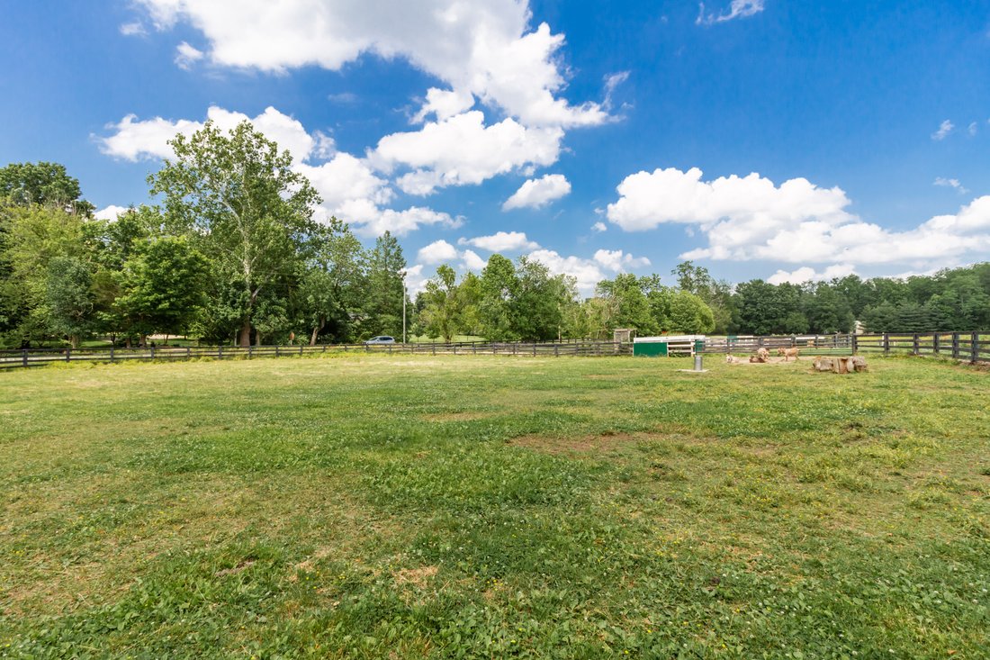 Land in Watterson Park, Kentucky, United States 1 - 18258372